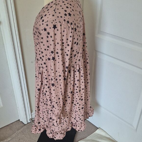 Elegant Starry Pink Midi Dress - Picture 4 of 16